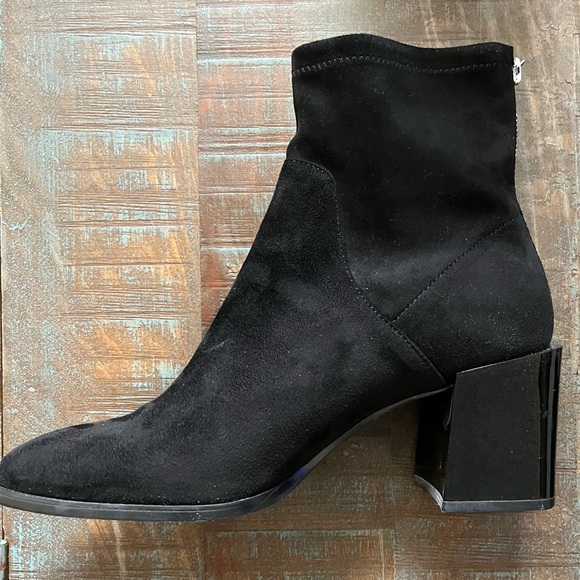 Booties - Picture 4 of 7